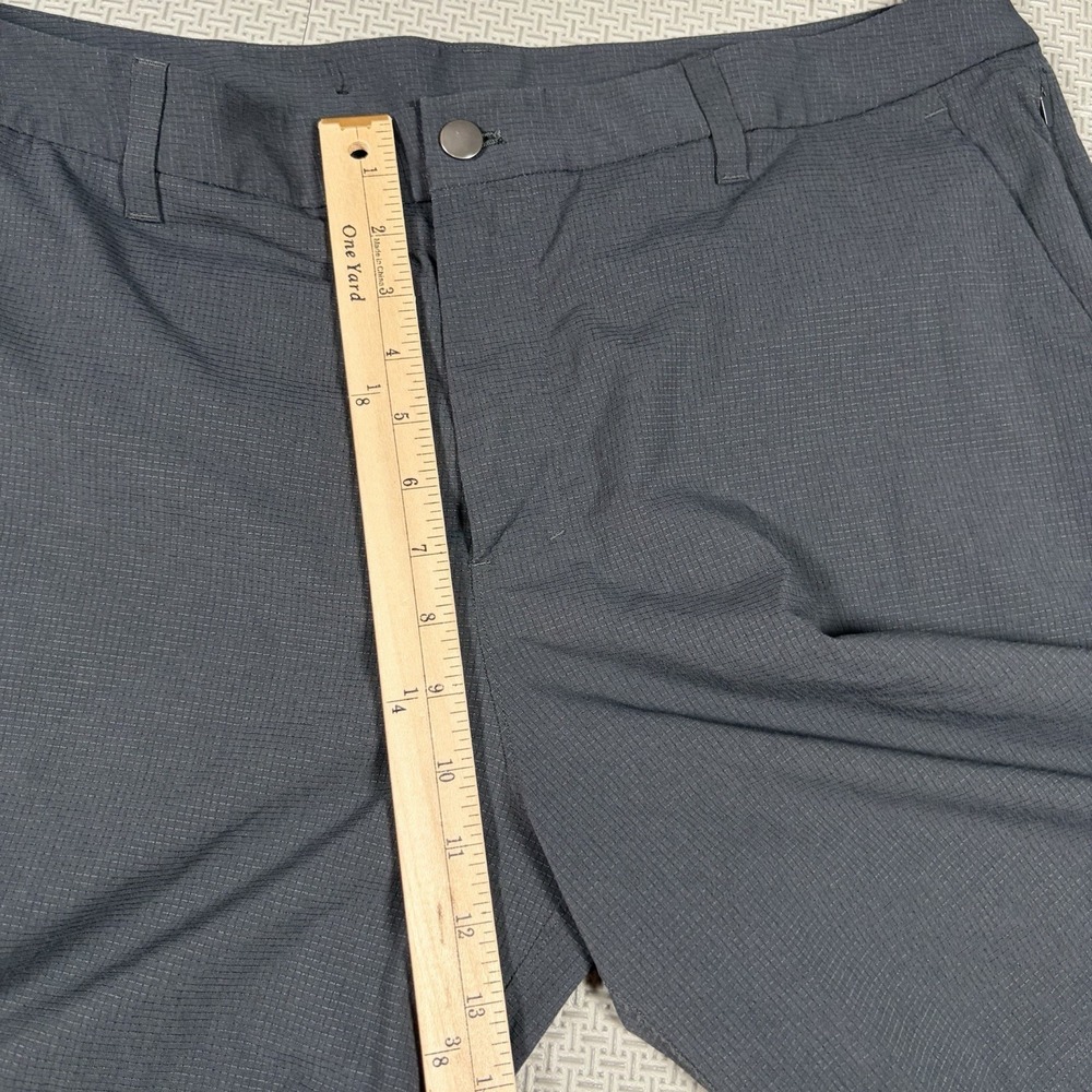 Lululemon ABC Classic-Fit Shorts Men's Sz 38x9 Woven Air Charcoal Gray - Picture 8 of 9